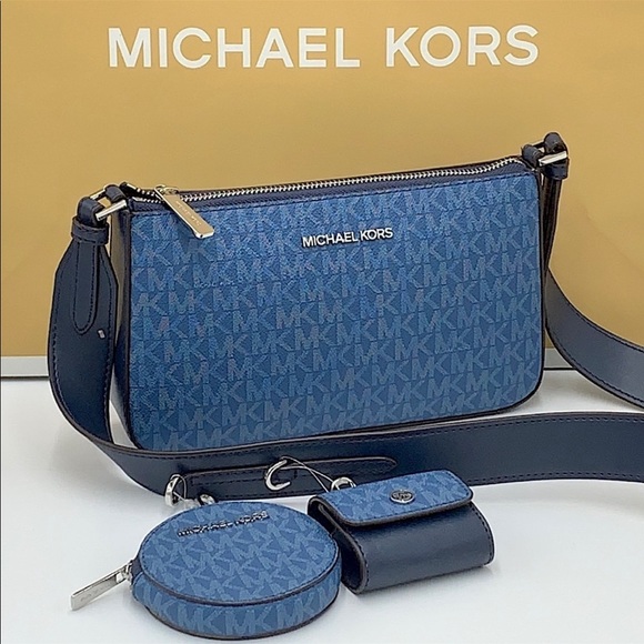 Michael Kors Handbags - Michael Kors Small Crossbody With Tech Attached